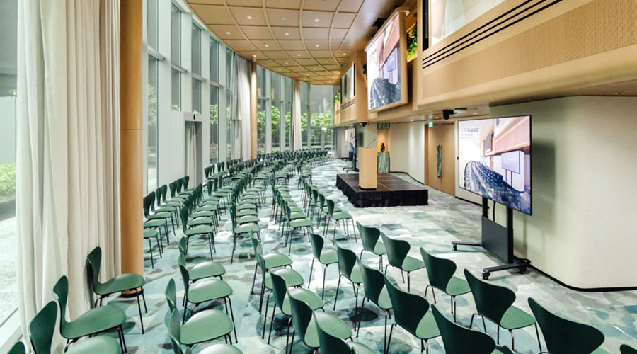 The new tenant amenities at Singapore Land Tower includes a 200-seat auditorium